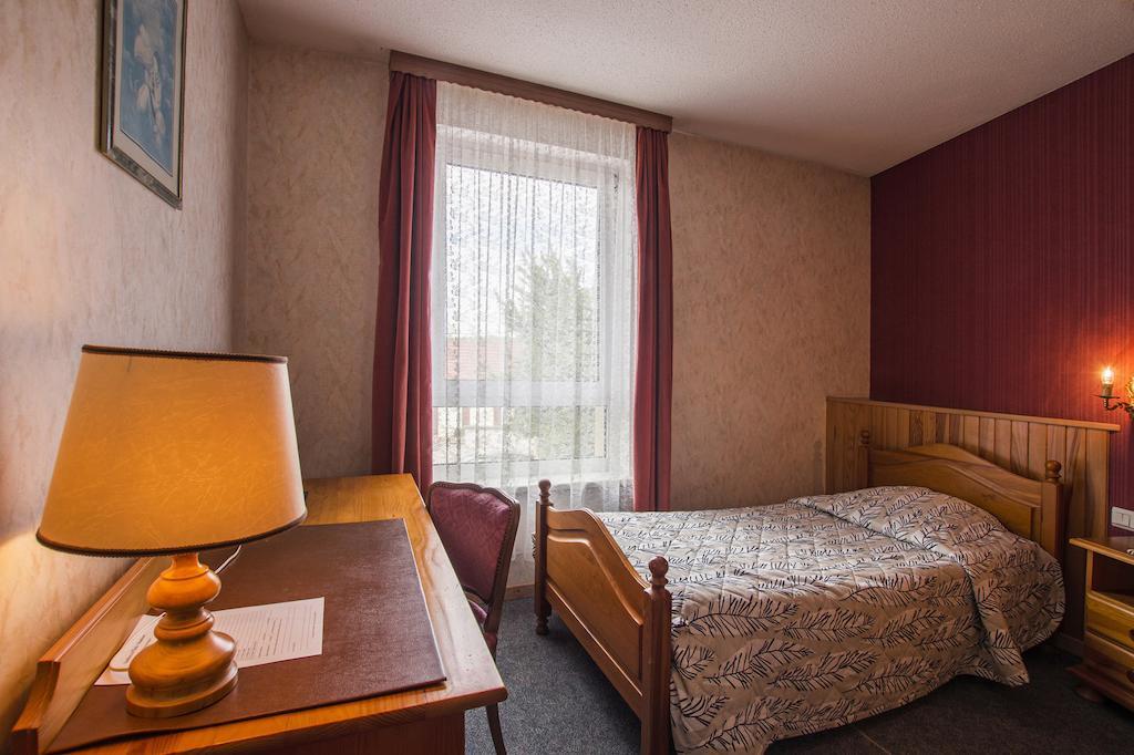 Hostellerie de l'Étoile Wasselonne Esterno foto